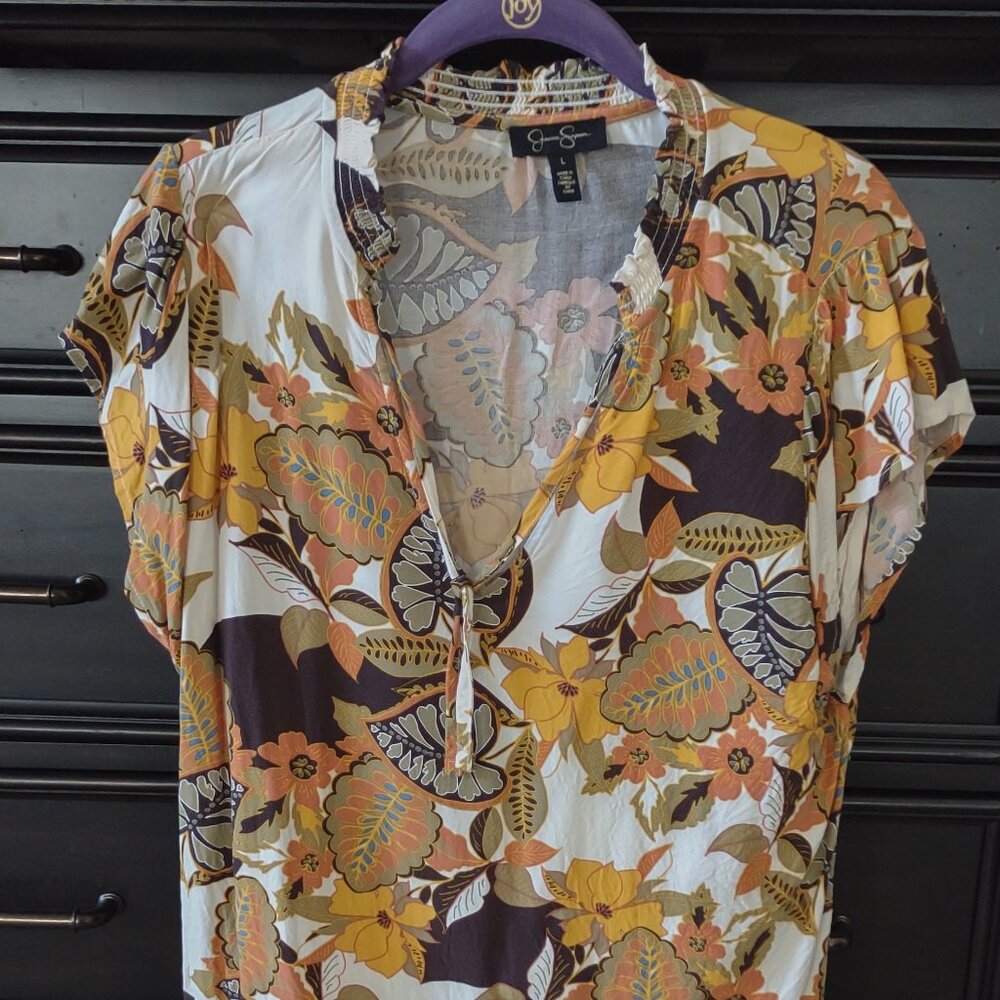 Jessica Simpson Floral V-Neck Blouse